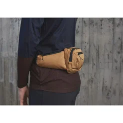 POC Lamina Hip Pack -Salomon shop poc lamina hip pack aragonite brown 2